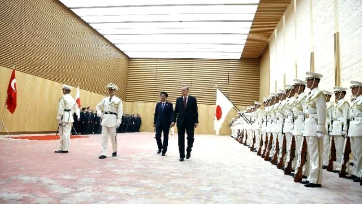 Cumhurbaşkanı Erdoğan Japonya\'da Resmi Törenle Karşılandı