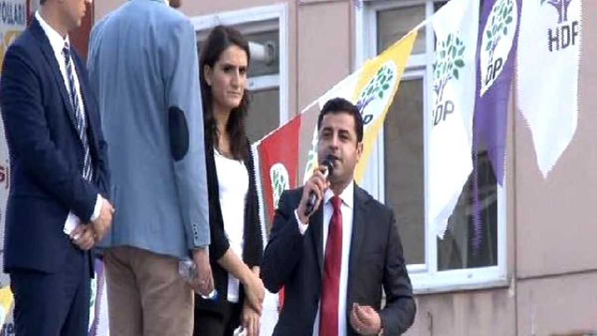 Demirtaş, Sultanbeyli\'de Konuştu (2)