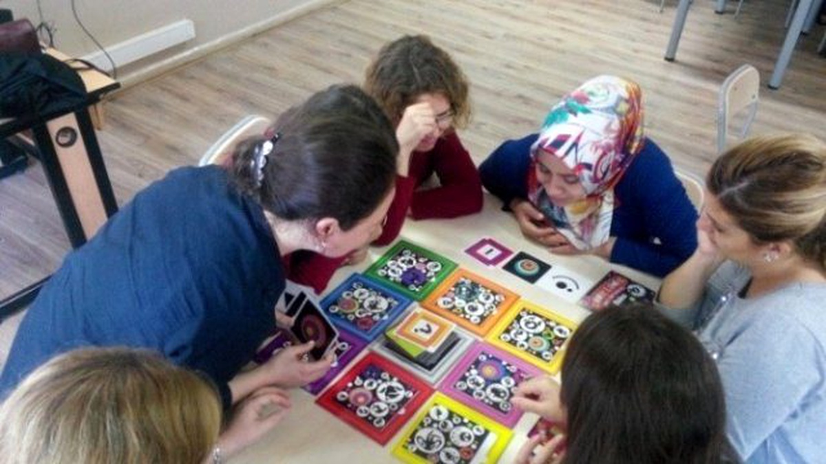 Eczacılar Somalı Öğrencileri Sevindirdi