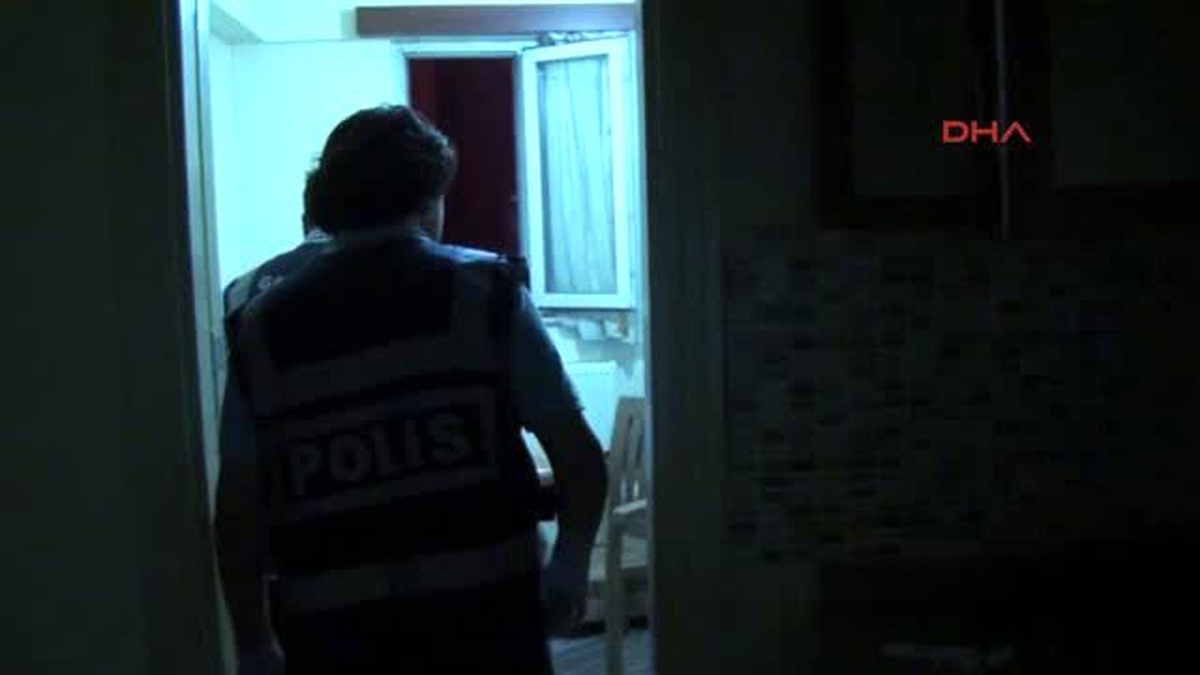 Gaziantep - Resmi Belgede Sahtecilik Yapan 3 Suriyeli Tutuklandı