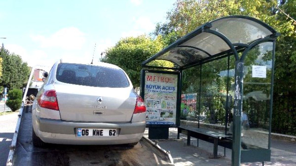 Hatalı Park Edilen Araçlar Kaldırılıyor