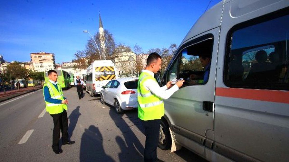 Kocaeli\'nde P Plakalı Araçlara Titiz Denetim