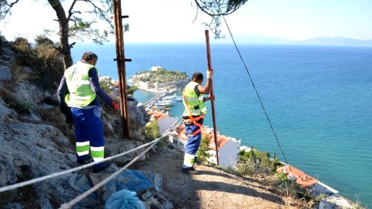 Kuşadası\'nda Temizlik İşleri Çalışmaları