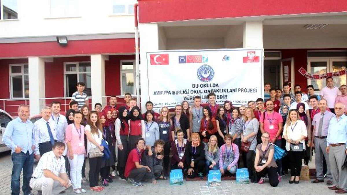 Polonyalı Öğrenciler İhl\'nin Misafiri