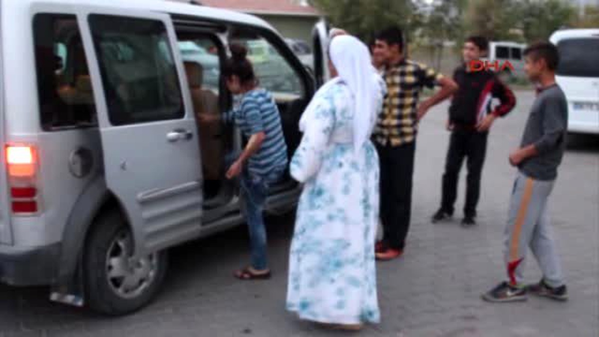 Silopi\'de 107 Öğrenci Yedikleri Tavuk Dönerden Zehirlendi