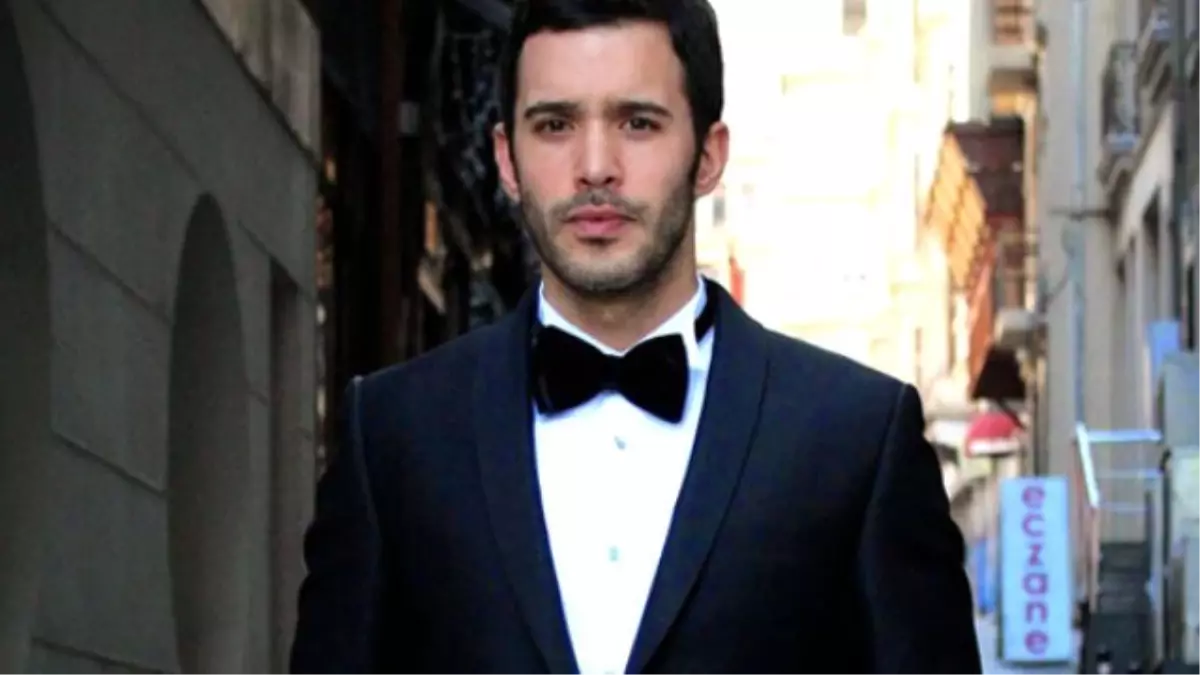 Barış Arduç\'a Hayranlarından Doğum Günü Sürprizi