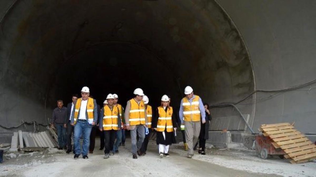Çalık: "Yeni Kömürhan Köprüsü ve Tüneli 2017\'de Açılıyor"