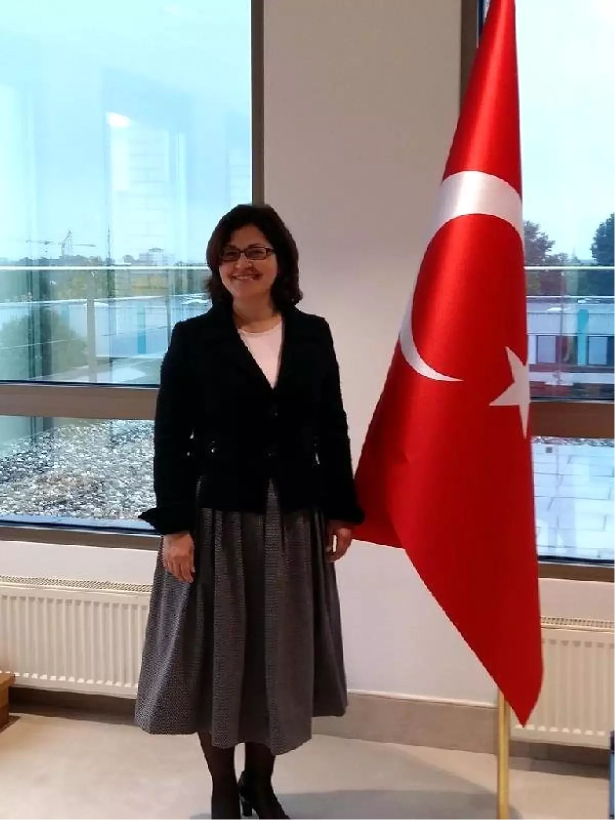 Düsseldorf Başkonsolosu Şule Gürel "Gençlerin Eğitimine Önem Vermeliyiz"