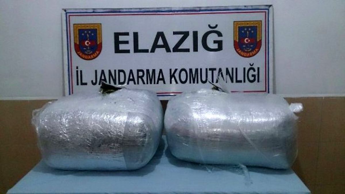 Elazığ\'da Jandarma Ekipleri 63 Kilogram Esrar Ele Geçirdi
