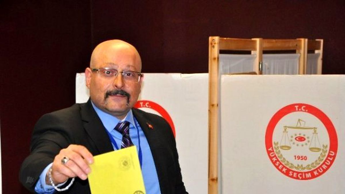 İsviçre\'de Seçmenler Oy Kullanmaya Başladı