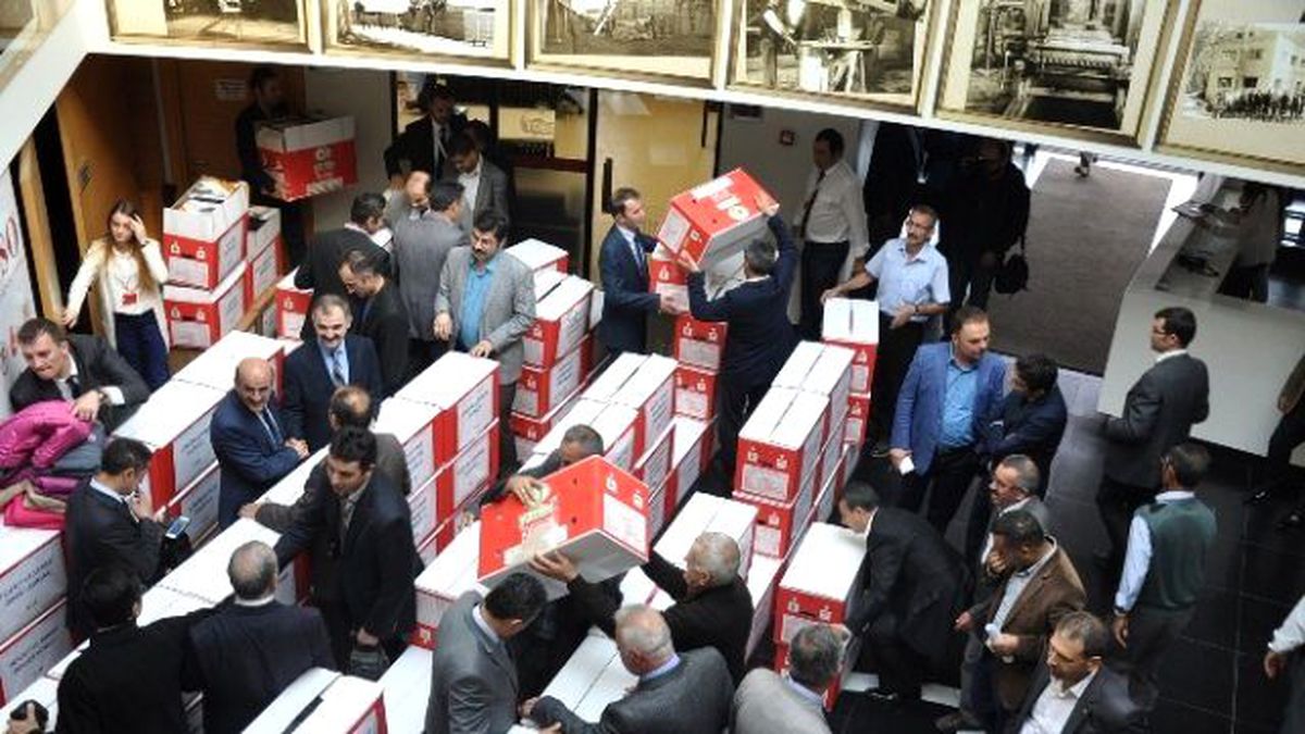 İtso\'dan Kırtasiye ve Kıyafet Yardımı