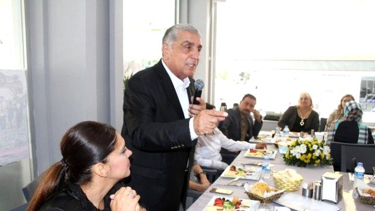 Necip Kalkan: "Nöbetçi Eczane Gibi Milletvekili Olacağım"