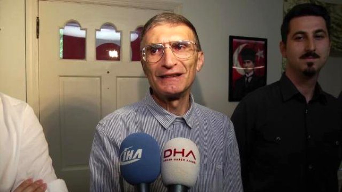 Nobel Ödüllü Türk Bilim İnsanı Aziz Sancar Türk Evi\'nde Öğrencileriyle Bir Araya Geldi