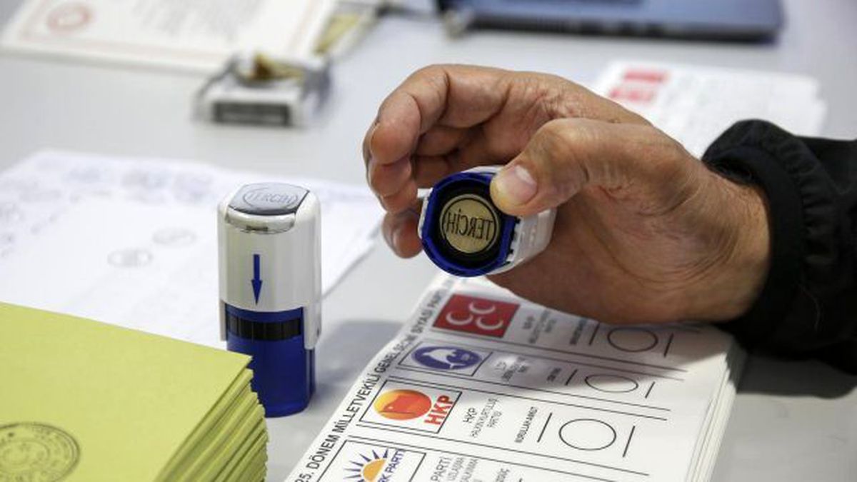 ANDY-AR'ın Anketine Göre Seçmen En Çok AK Parti'nin Vaatlerini Beğendi