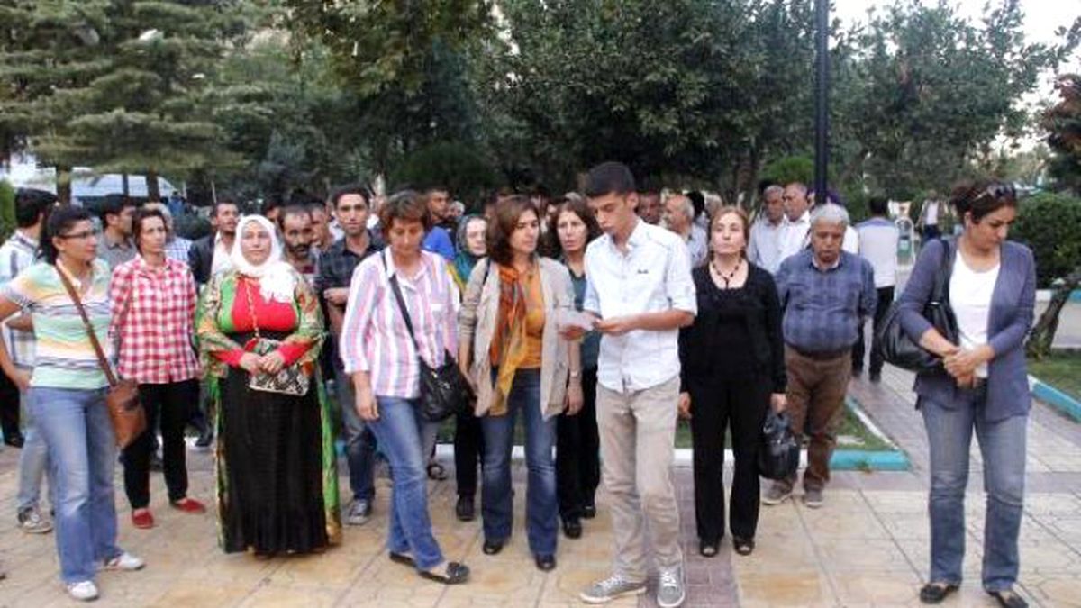 Şanlıurfa\'da Öcalan İçin Protesto Gösterisi