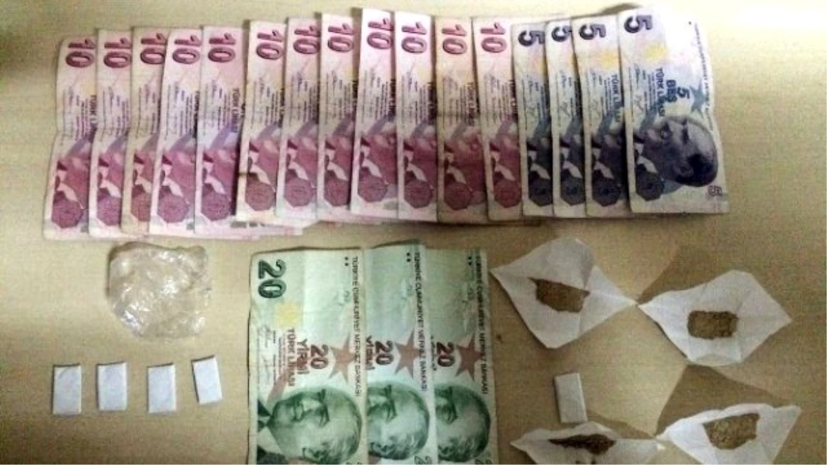 Şanlıurfa\'da Uyuşturucu Satıcılarına Polis Baskını: 25 Gözaltı