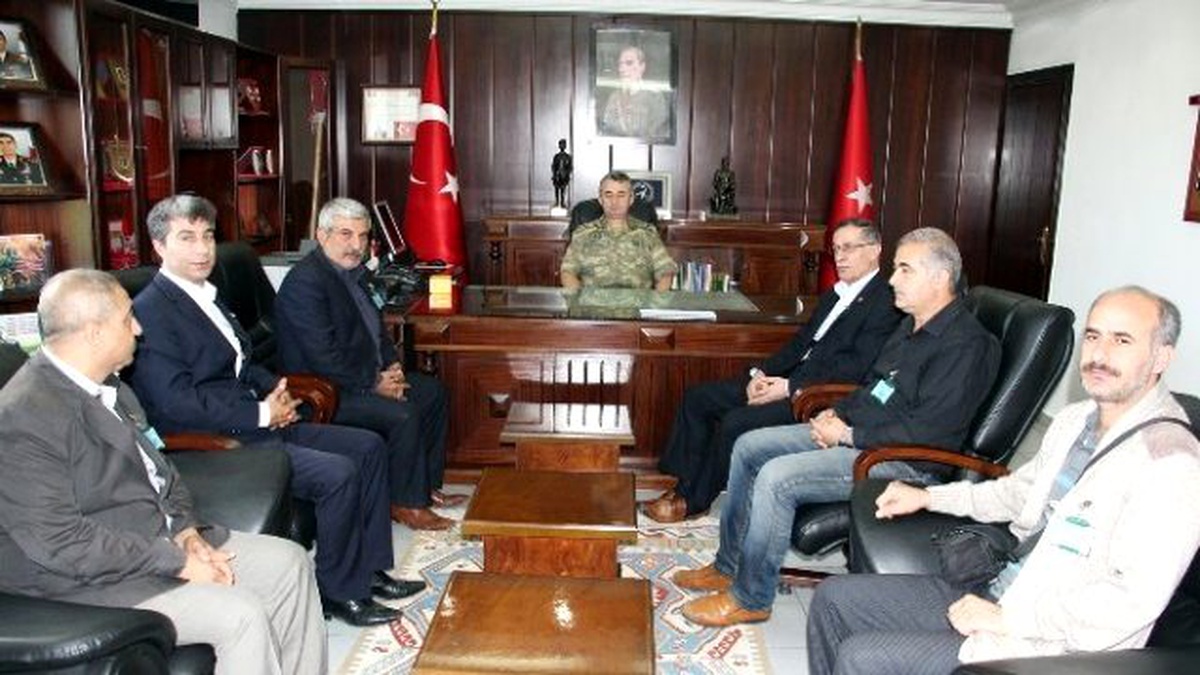 Siirt\'teki Gazeteciler Tugay Komutanını Ziyaret Etti