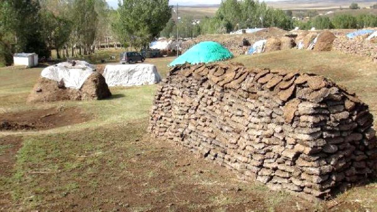 Tezekler Yakılmaya Başlandı