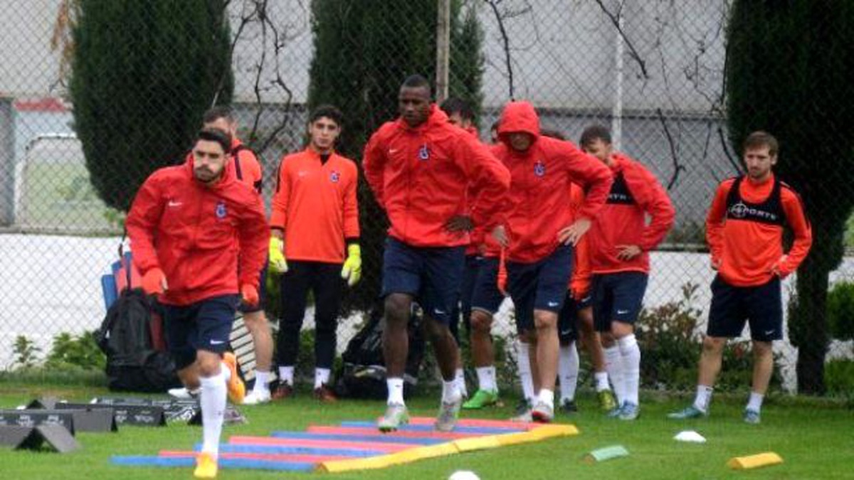 Trabzonspor\'da Yarım Kadro Sıkıntısı
