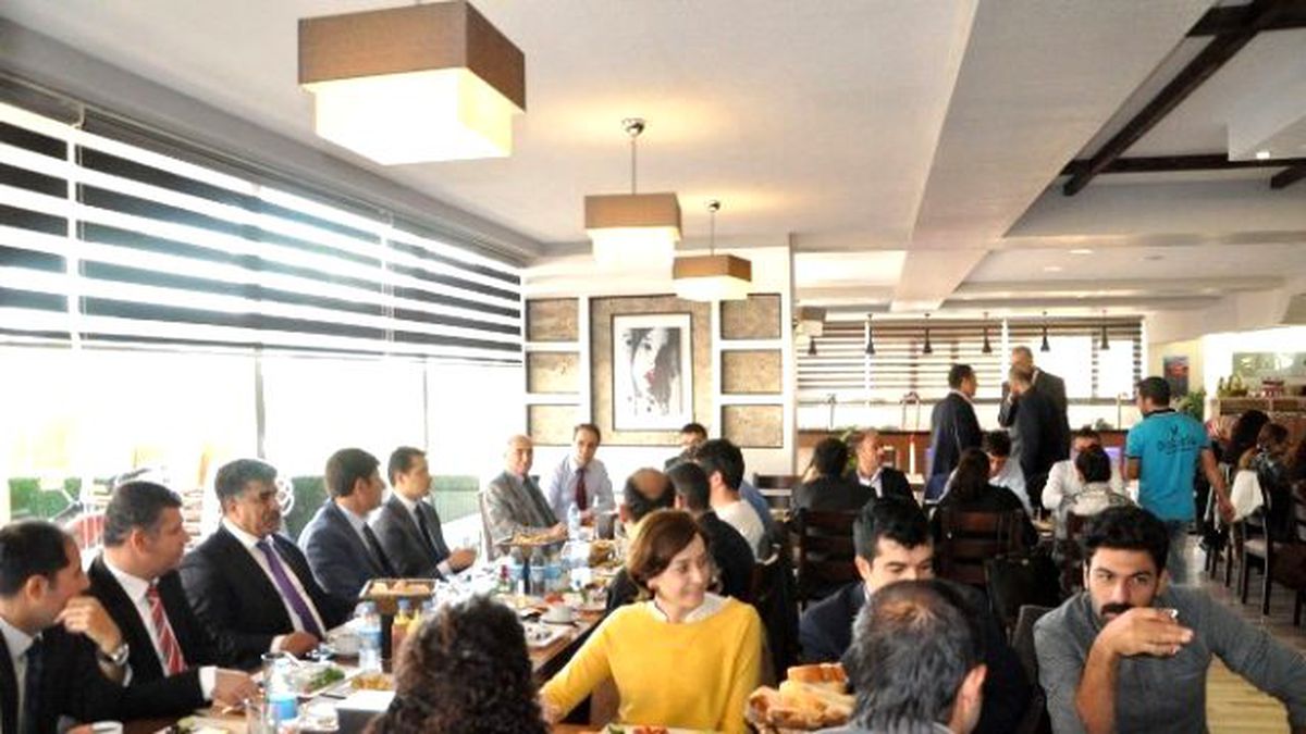Tunceli\'ye Atanan Öğretmenlere Kahvaltı
