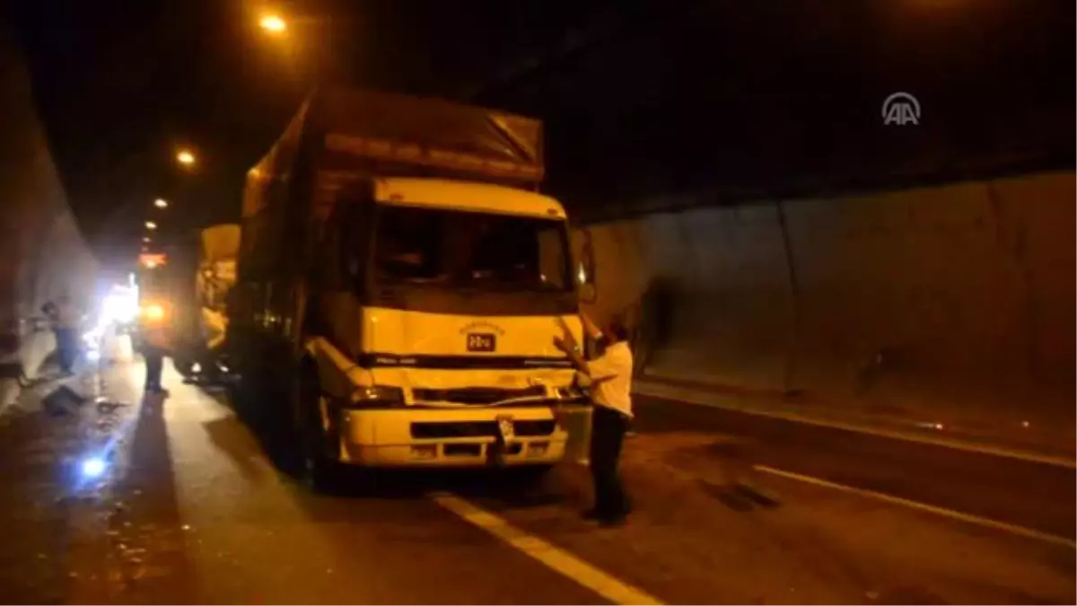 Zincirleme Trafik Kazası: 1 Ölü