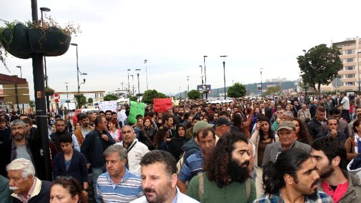 Ankara\'da Meydana Gelen Patlama Çanakkale\'de Protesto Edildi