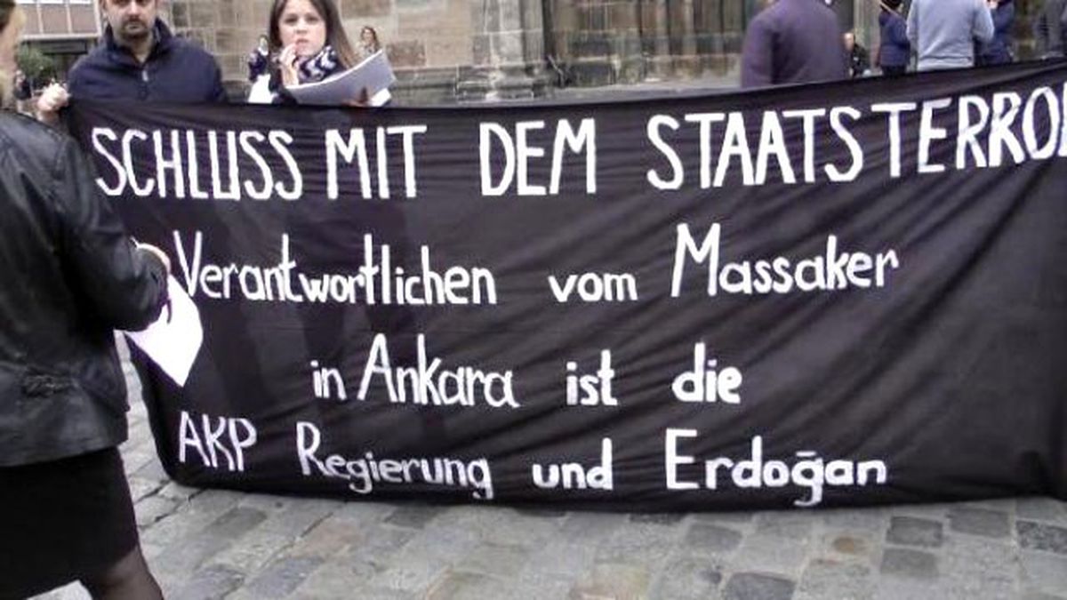 Ankara\'daki Kanlı Saldırı Nürnberg\'de Protesto Edildi