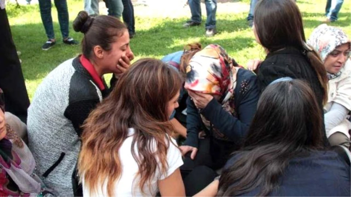 Ankara\'daki Patlamada 9 Yaşındaki Çocuk Hayatını Kaybetti