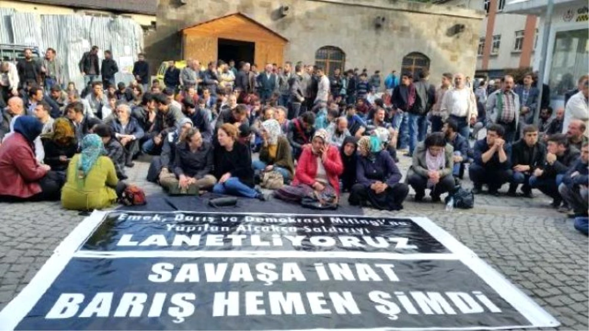 Ankara\'daki Saldırıya Tepki İçin Bitlis\'te Oturma Eylemi