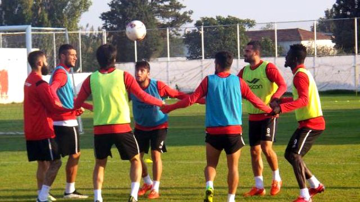 Balıkesirspor\'u Yeni Yönetim Seçilinceye Kadar Yılmaz Çalıştıracak
