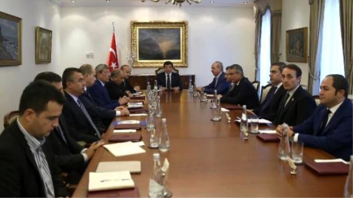 Başbakan Davutoğlu Başkanlığındaki Toplantı Başladı