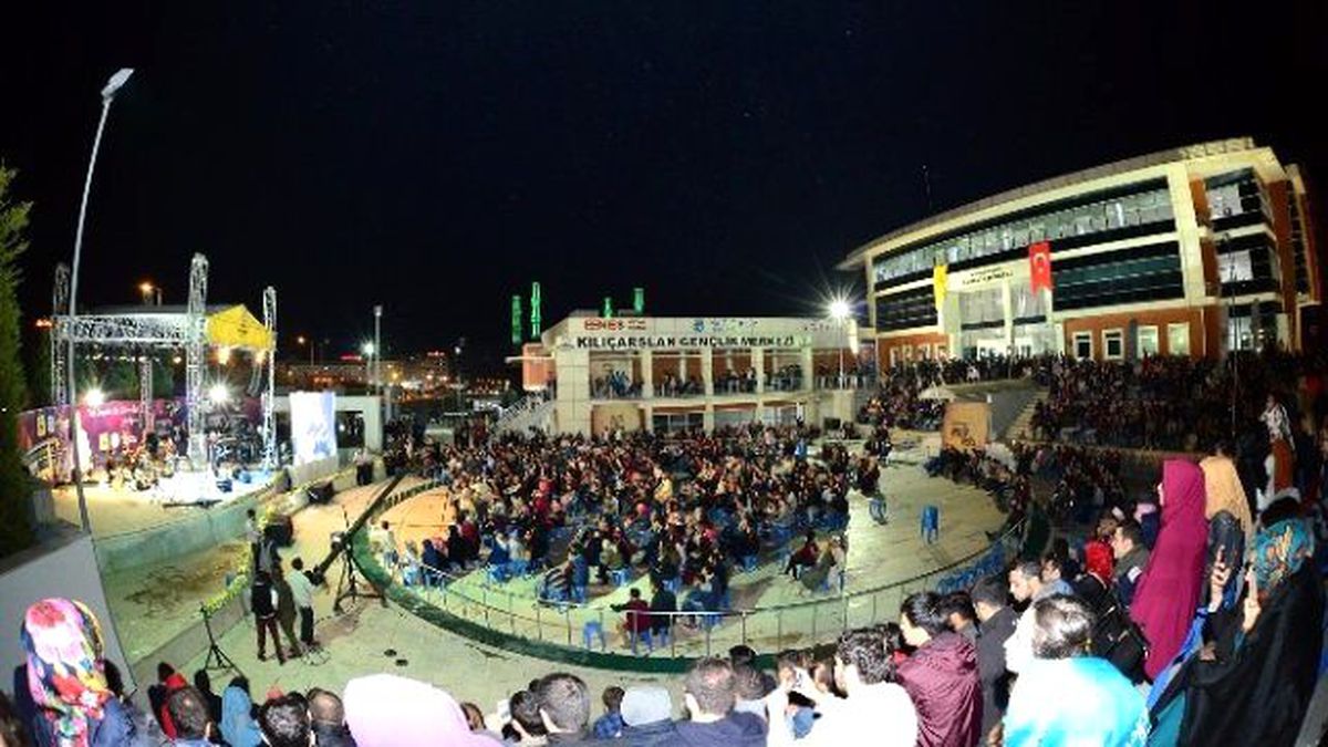 Binlerce Genç Konya Sofrasında Buluştu