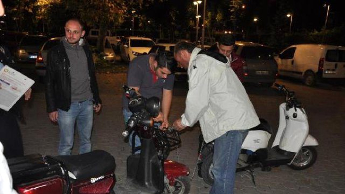 Çalınan Şarjlı Bisikletini Avm Otoparkında Buldu