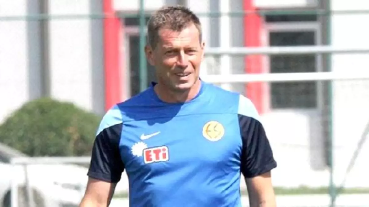 Eskişehirspor Skibbe ile Yollarını Ayırdı