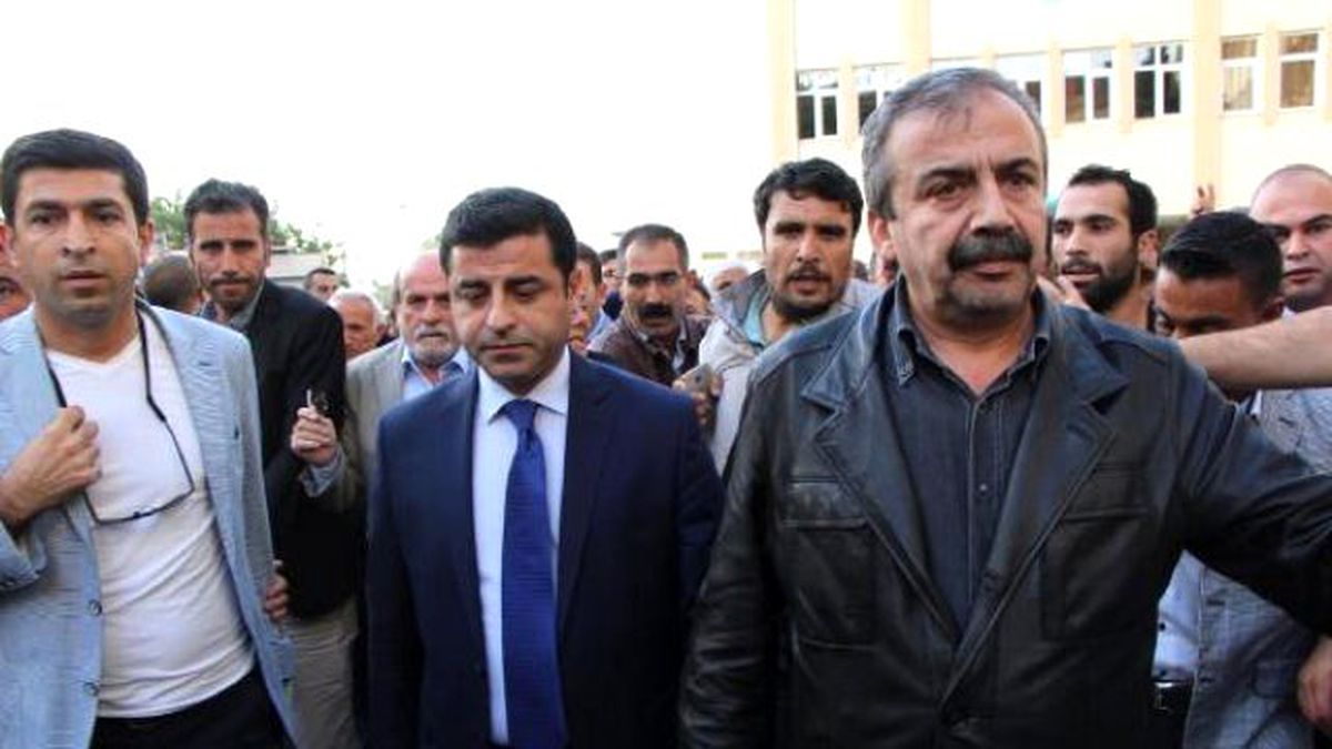Hdp Eş Genel Başkanı Demirtaş: Aleni Bir Katliamla Karşı Karşıyayız