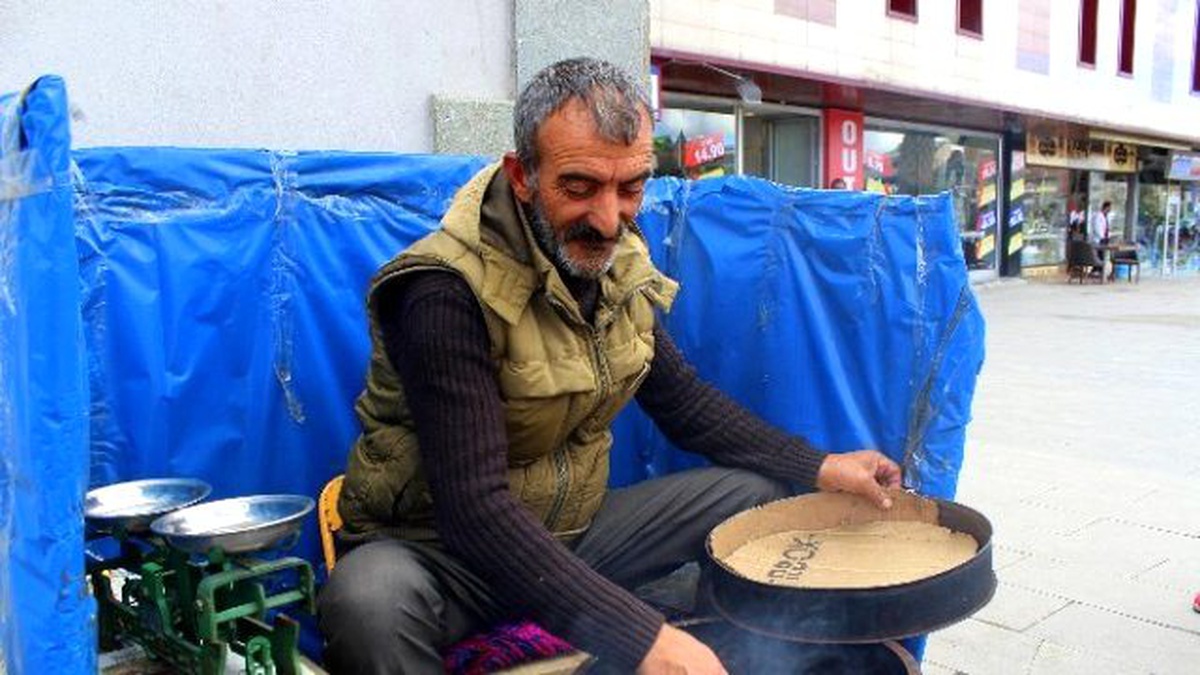 Kışın Habercisi Kestaneciler Ocaklarını Yaktı
