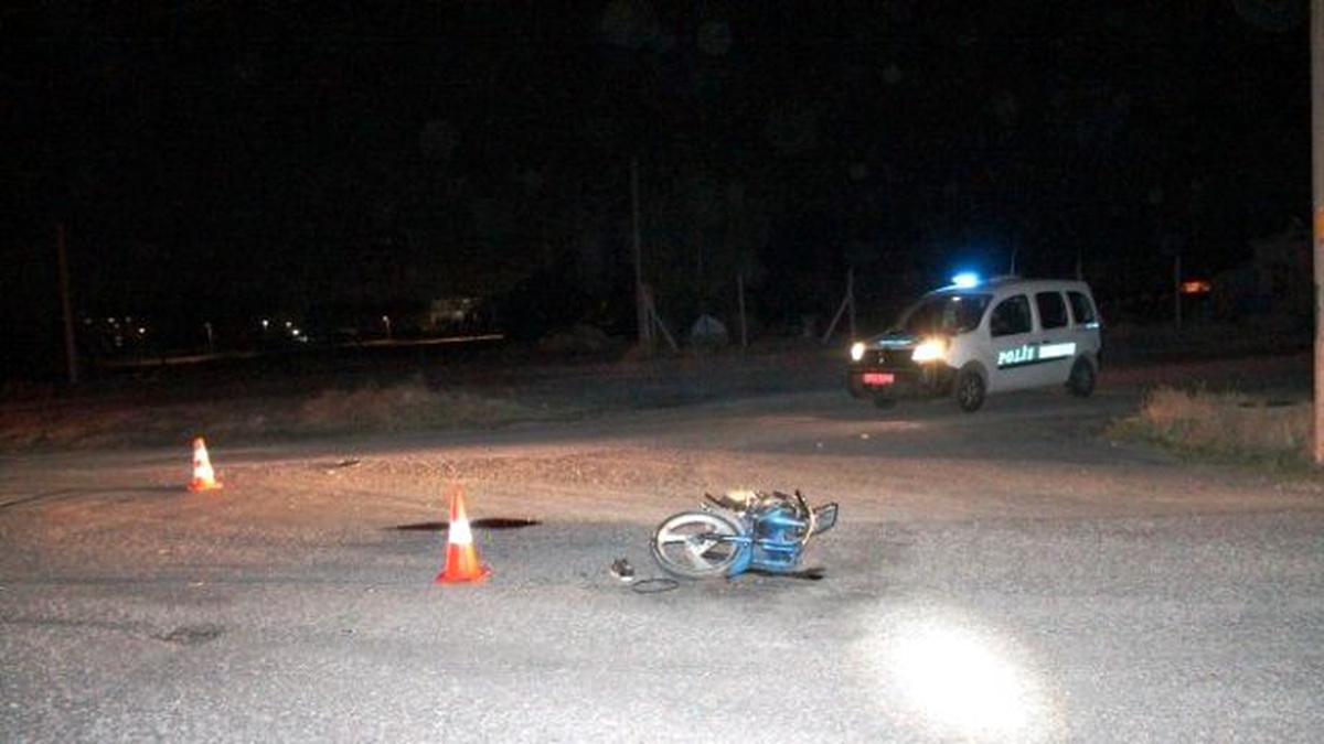 Otomobil ile Motosiklet Çarpıştı; 2 Yaralı