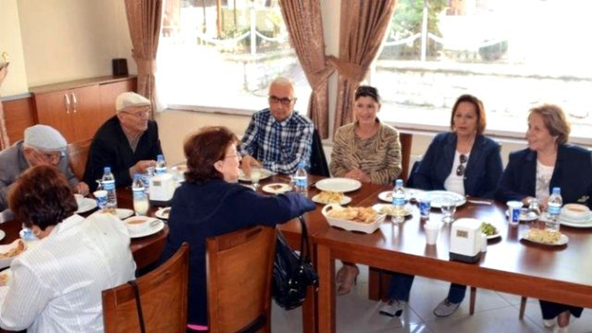 Sosyal Yardım ve Kültür Vakfı\'nın Bayanlar Kurulu\'ndan Yemek İkramı