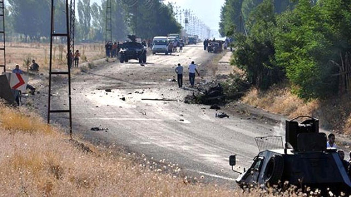 Tunceli'de PKK'nın Yola Tuzakladığı 250 Kilo Bomba Bulundu