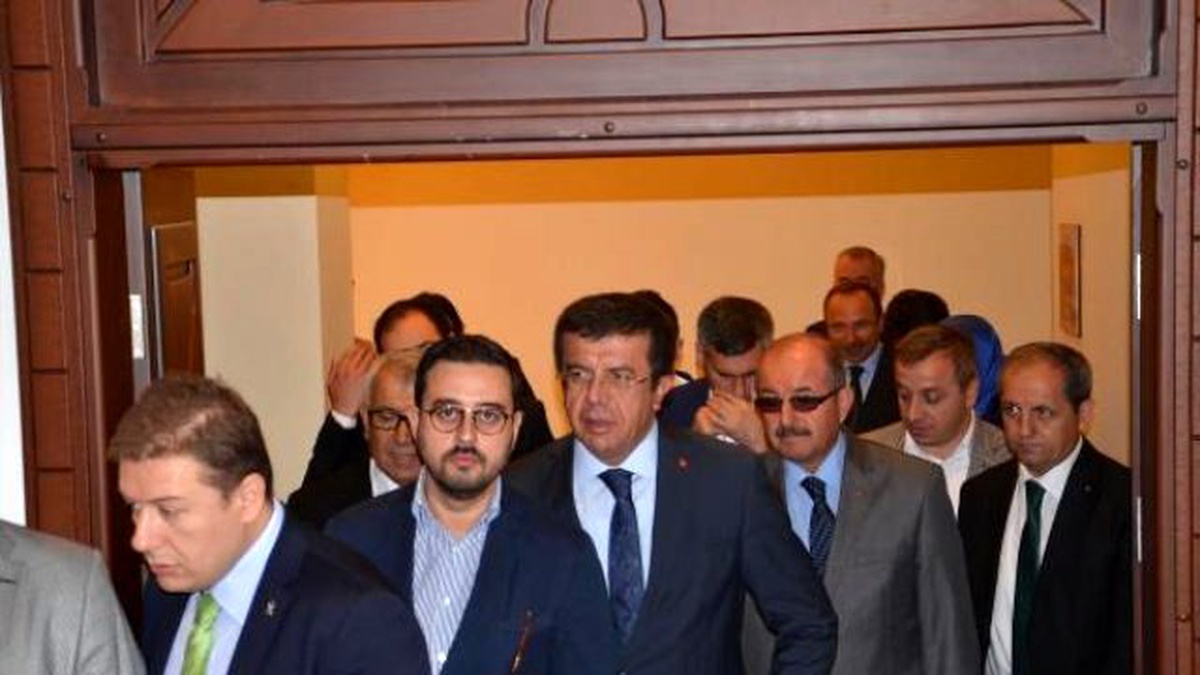 Zeybekci, "Türkiye\'nin Birlik ve Beraberliğine Yapılmış Melun Bir Saldırıdır"