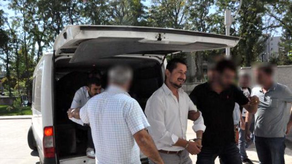 Adıyaman\'da PKK Operasyonunda Gözaltına Alınan 5 Kişi Adliyede
