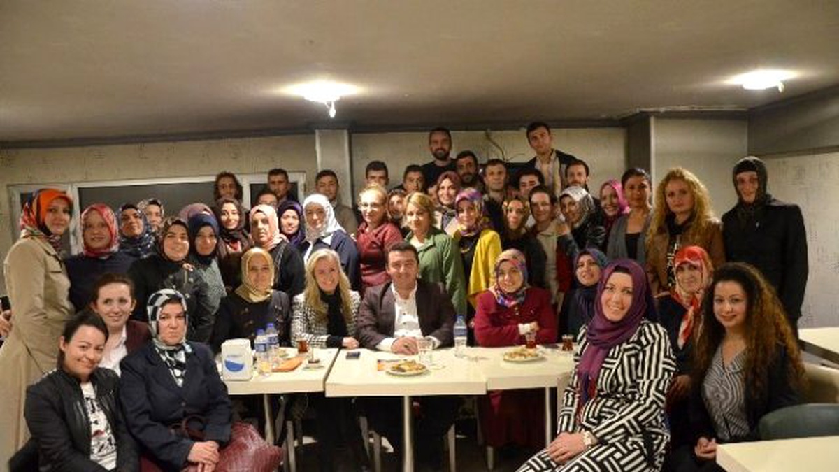 AK Parti Kadın Kolları ve Gençlik Kollarından Kaynaşma Toplantısı