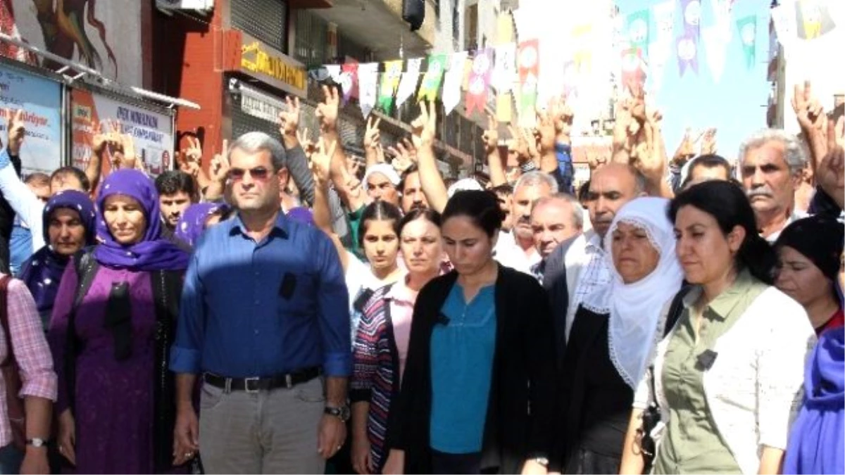 Ankara\'daki Katliam Viranşehir\'de Protesto Edildi