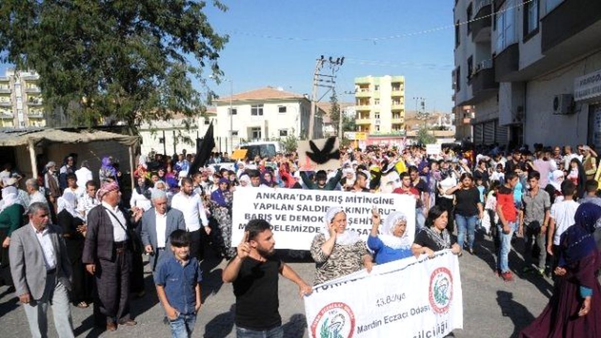 Ankara\'daki Patlama Cizre\'de Protesto Edildi