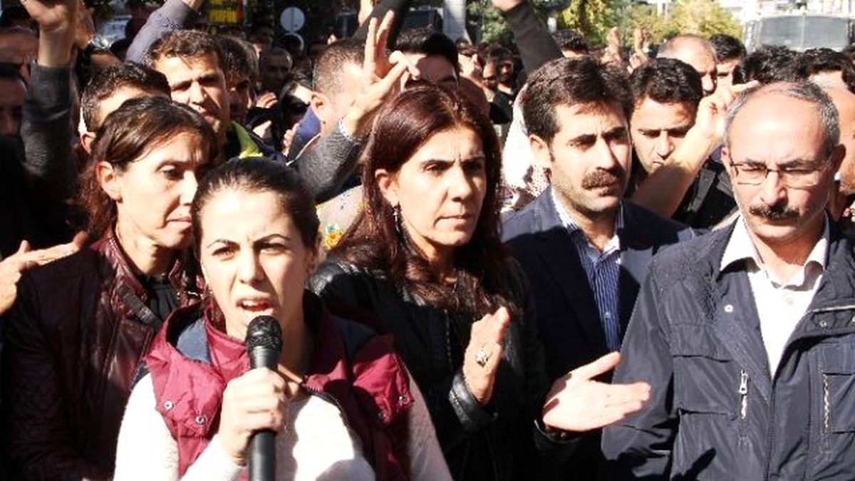 Ankara\'ya Giden Sendika Üyeleri Van\'a Geldi