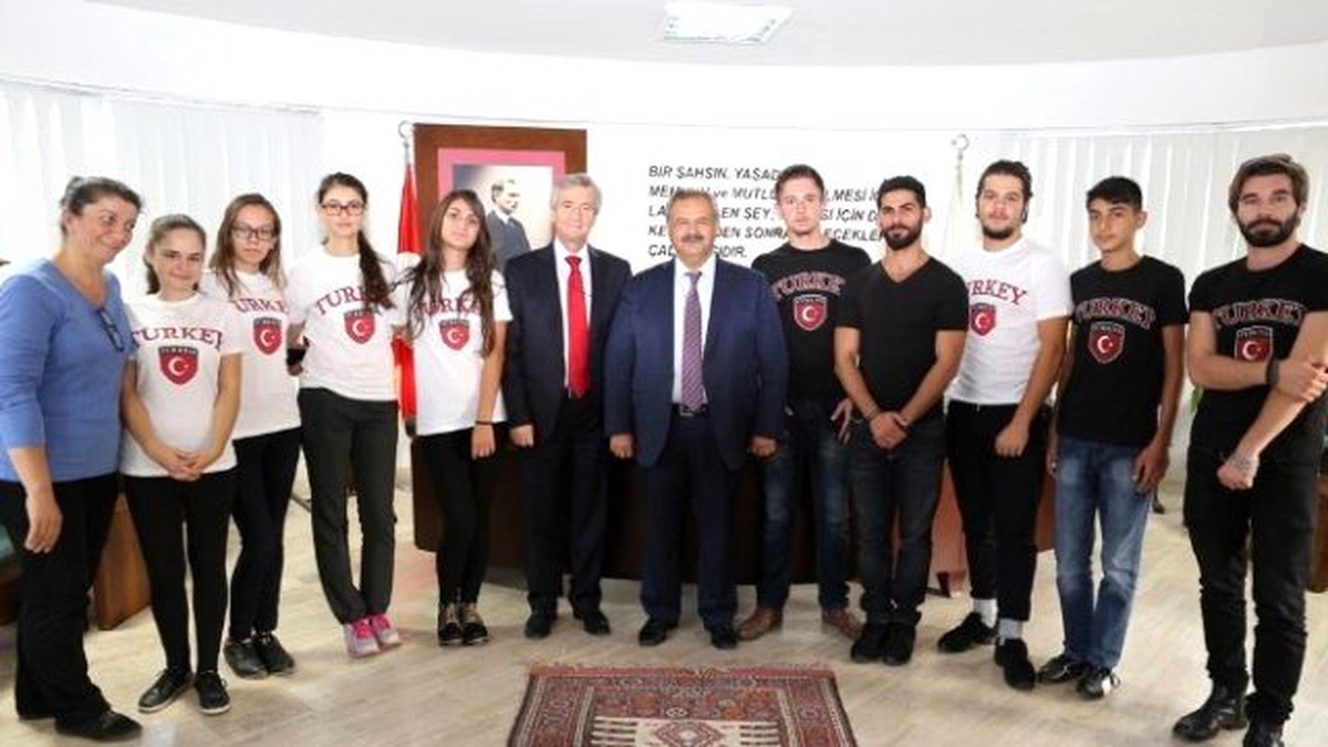 Burhaniye Gençlik Merkezi Yunanistan\'da