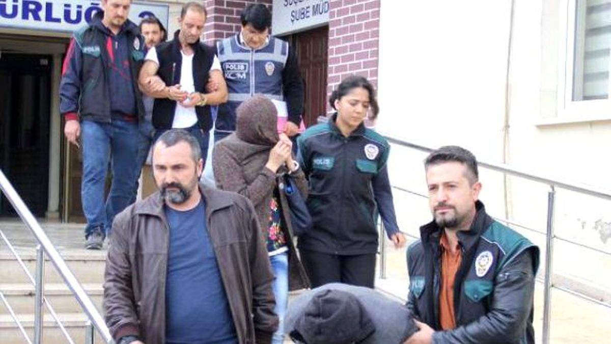 Bursa\'da Uyuşturucu Operasyonu: 4 Gözaltı