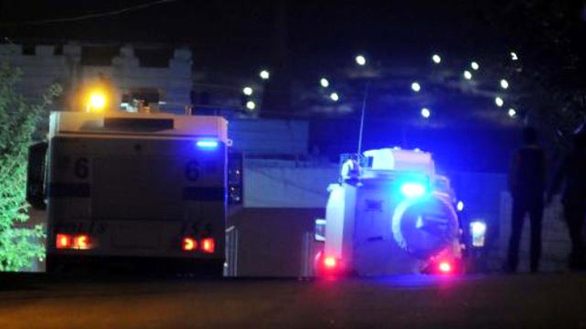 Gaziantep\'te İzinsiz Gösteriye Polis Müdahalesi