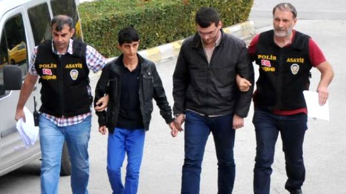 İçindeki Ses Emredince 2 Camiyi Kundaklamış