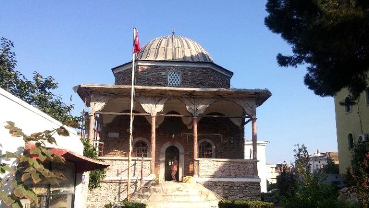Tarihi Kütüphane Restore Ediliyor
